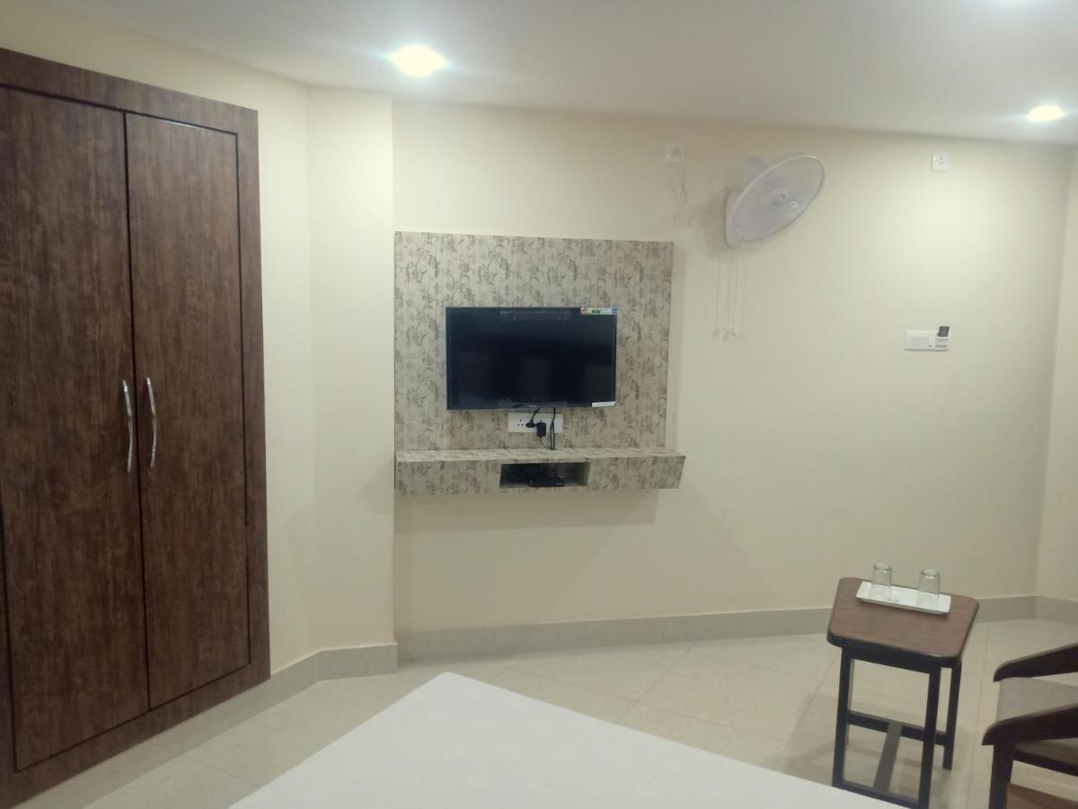 Hotel Shri Gourav Биканер Экстерьер фото
