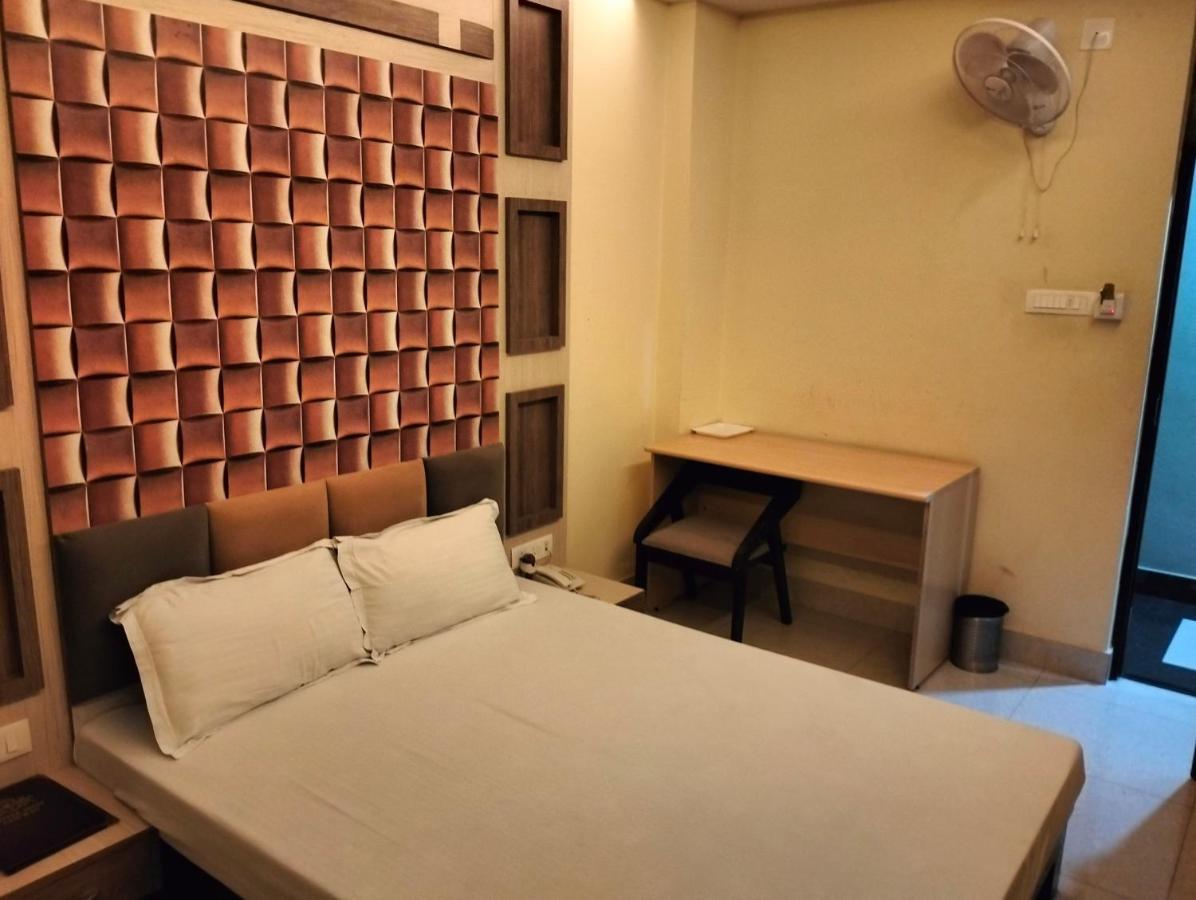 Hotel Shri Gourav Биканер Экстерьер фото